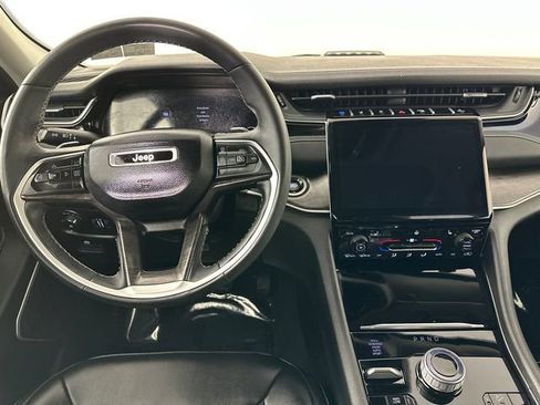 Used 2023 Jeep Grand Cherokee 4WD 4xe image 17