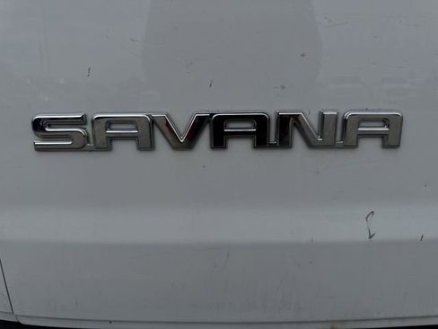 Used 2019 GMC Savana 2500 w/ Driver Convenience Package RWD image 25