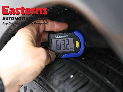 Used 2024 Jeep Compass Latitude AWD/4WD image 24