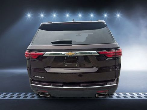Used 2022 Chevrolet Traverse High Country FWD image 4