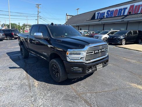 Used 2022 RAM 2500 Laramie AWD/4WD image 4