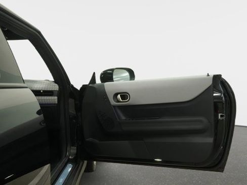 Certified 2025 MINI Cooper 2-Door Hardtop image 17