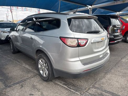 Used 2014 Chevrolet Traverse LT image 4