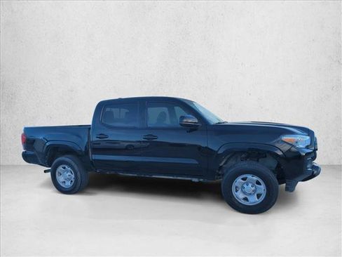 Certified 2023 Toyota Tacoma SR AWD/4WD image 5