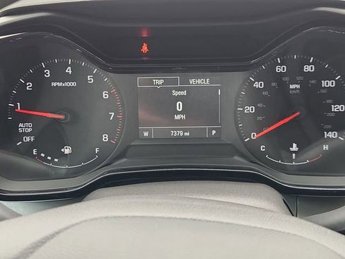 Used 2024 Chevrolet Trax LS w/ LS Convenience Package FWD image 12