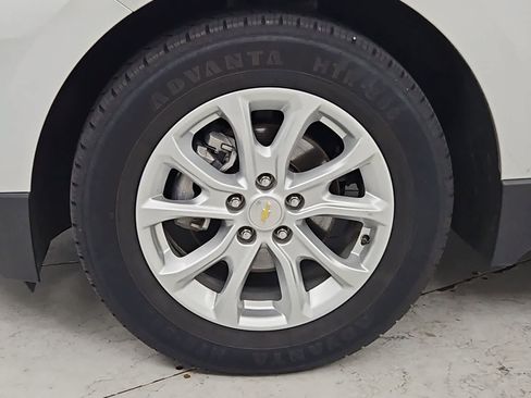 Used 2018 Chevrolet Equinox LT FWD image 13