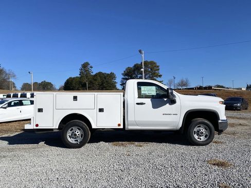 New 2025 Chevrolet Silverado 2500 W/T AWD/4WD image 9