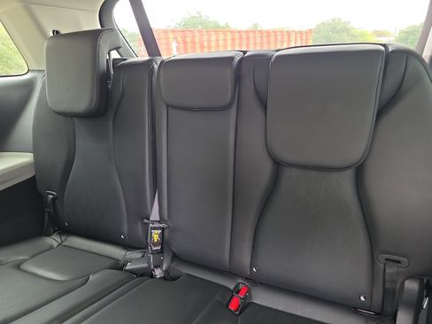 Certified 2024 Kia Carnival LX image 23