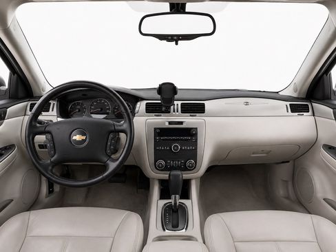 Used 2008 Chevrolet Impala LT w/ Luxury Edition Package FWD image 13