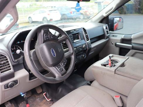 Used 2015 Ford F150 XLT w/ Trailer Tow Package image 10