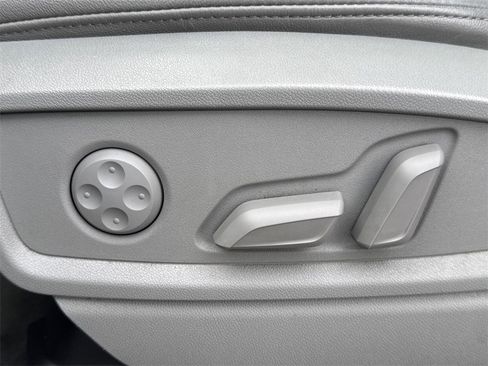 Used 2023 Audi Q5 2.0T Premium image 23