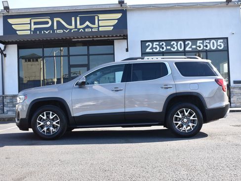 Used 2023 GMC Acadia SLE w/ Driver Convenience Package image 12