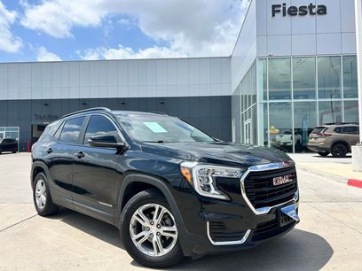 Used 2022 GMC Terrain SLE w/ Driver Convenience Package