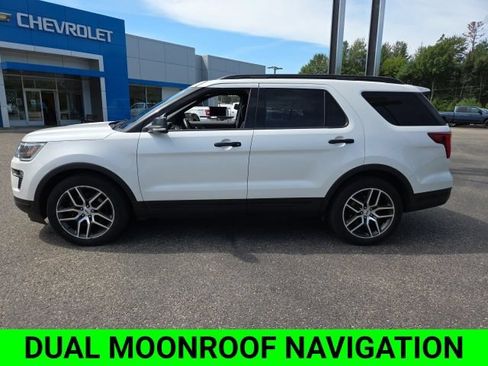 Used 2018 Ford Explorer Sport AWD/4WD image 6
