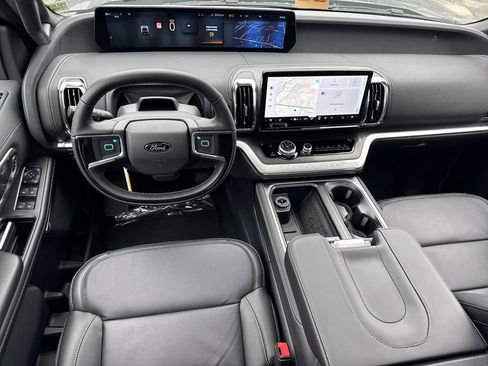 New 2025 Ford Expedition Max Platinum w/ Stealth Appearance Package image 23