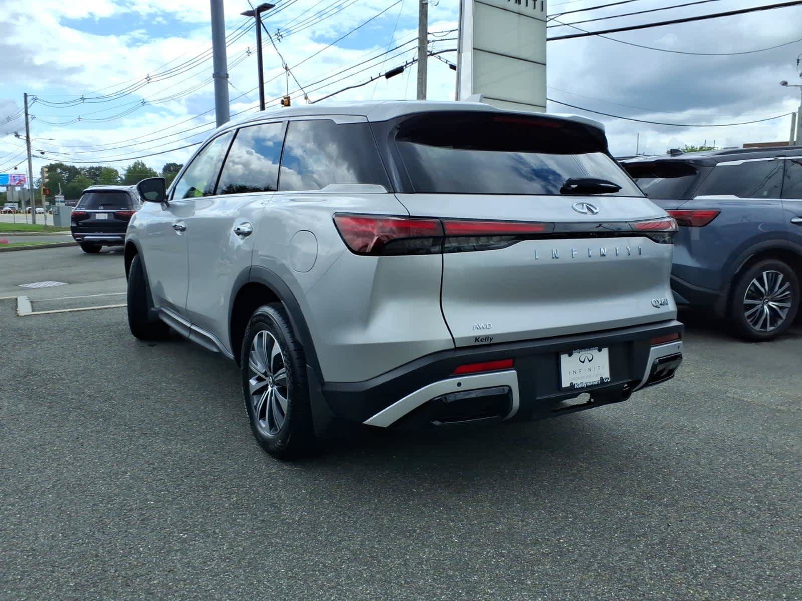 Certified 2022 INFINITI QX60 Pure AWD/4WD image 6