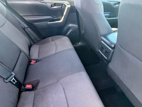 Used 2019 Toyota RAV4 XLE image 10