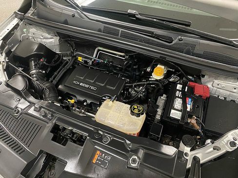 Used 2018 Chevrolet Trax LS image 15