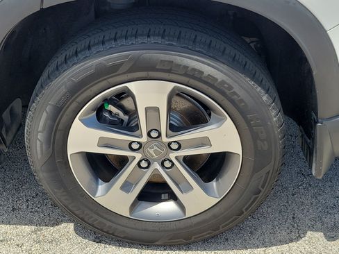 Certified 2024 Honda Pilot EX-L image 8