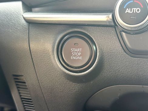 Used 2024 MAZDA MAZDA3 s FWD image 20
