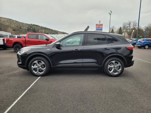 Used 2025 Ford Escape ST-Line image 8