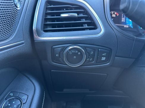 Used 2023 Ford Edge Titanium w/ Equipment Group 301A AWD/4WD image 19