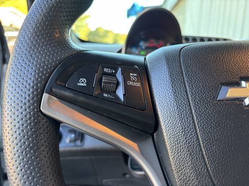 Used 2015 Chevrolet Sonic LT image 23