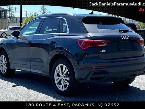 Used 2023 Audi Q3 2.0T Premium w/ Convenience Package AWD/4WD image 10