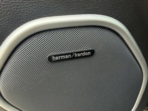 Used 2016 Jeep Grand Cherokee High Altitude RWD image 6