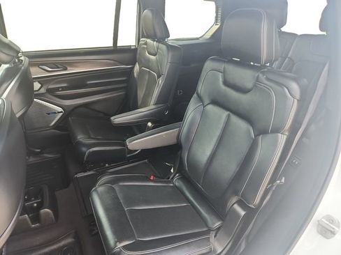 Used 2021 Jeep Grand Cherokee L Overland w/ Luxury Tech Group IV image 13