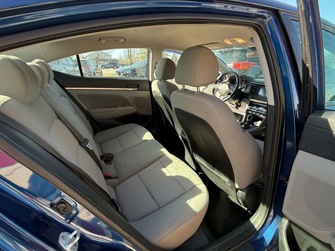 Used 2020 Hyundai Elantra SEL image 11