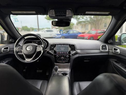 Used 2021 Jeep Grand Cherokee Limited AWD/4WD image 14