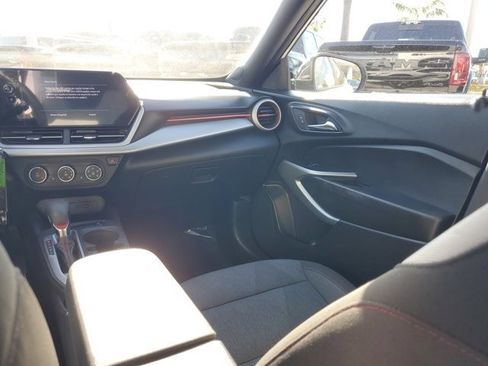 Used 2024 Chevrolet Trax RS image 16