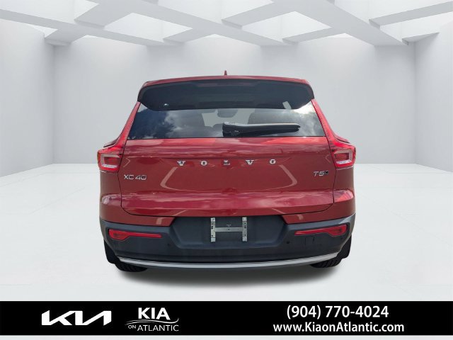 Used 2020 Volvo XC40 T5 Momentum w/ Protection Package Premier AWD/4WD image 4