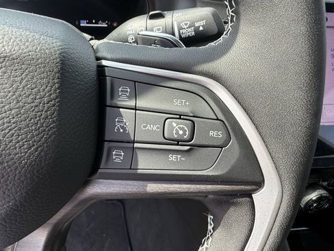 New 2025 Jeep Grand Cherokee Limited w/ Black Appearance Package AWD/4WD image 15