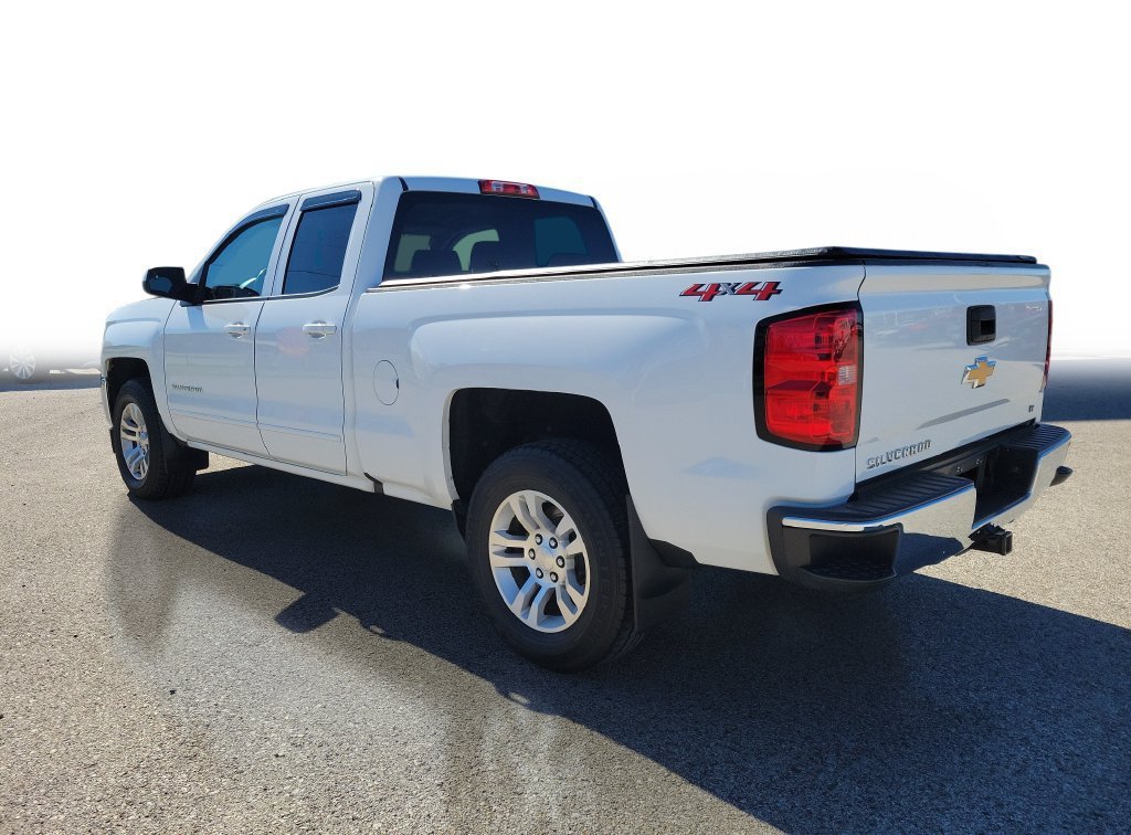 Used 2018 Chevrolet Silverado 1500 LT w/ All Star Edition AWD/4WD image 3