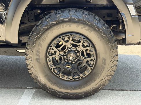 Used 2024 Ford F150 Raptor w/ Equipment Group 803A Raptor R AWD/4WD image 13