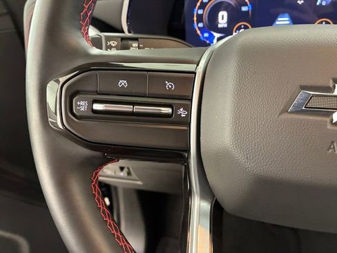 Certified 2024 Chevrolet Colorado Z71 w/ LPO, Dark Essentials Package AWD/4WD image 23