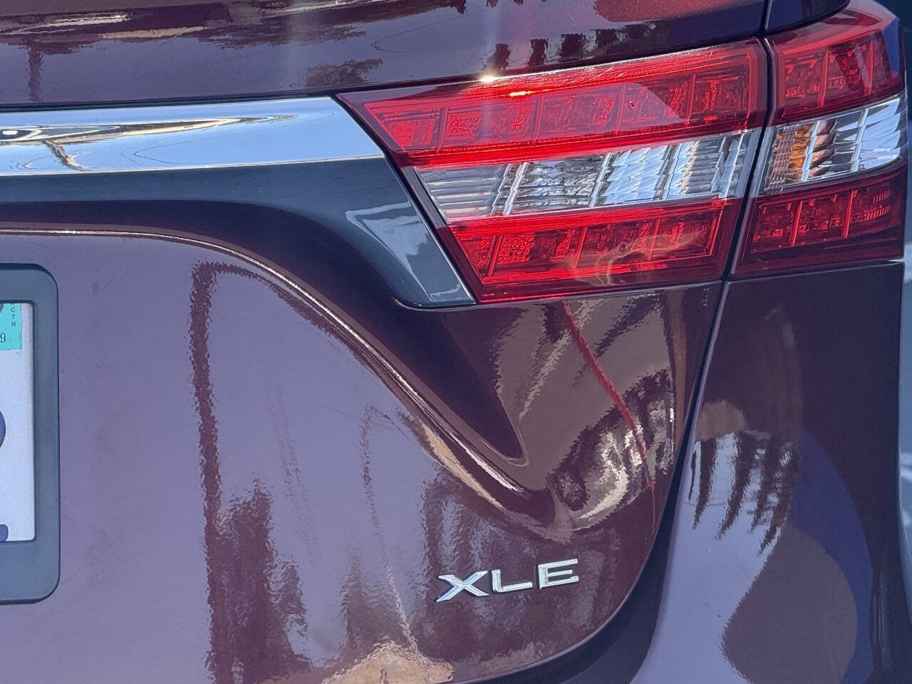 Used 2013 Toyota Avalon XLE Premium FWD image 25