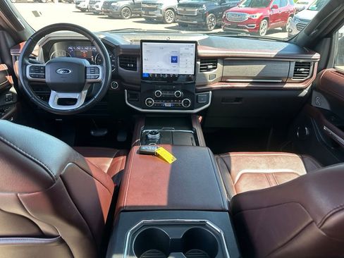 Used 2024 Ford Expedition Limited AWD/4WD image 26