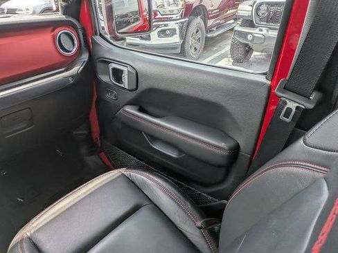 Certified 2020 Jeep Gladiator Rubicon AWD/4WD image 17