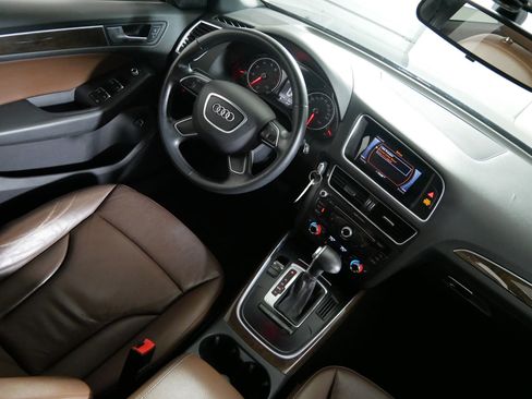 Used 2016 Audi Q5 2.0T Premium image 9