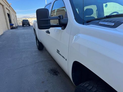 Used 2008 Chevrolet Silverado 2500 LT w/ 1LT Convenience Package image 16