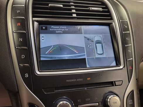 Used 2016 Lincoln MKX Reserve w/ Luxury Package image 17