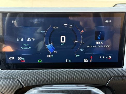 Used 2024 Chevrolet Brightdrop 400 w/ Commercial Equipment Package AWD/4WD image 17
