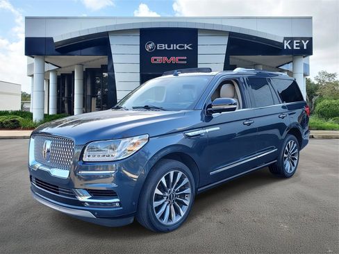 Used 2021 Lincoln Navigator Reserve w/ Luxury Package image 3