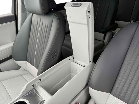 New 2026 Hyundai Ioniq 9 Calligraphy image 18