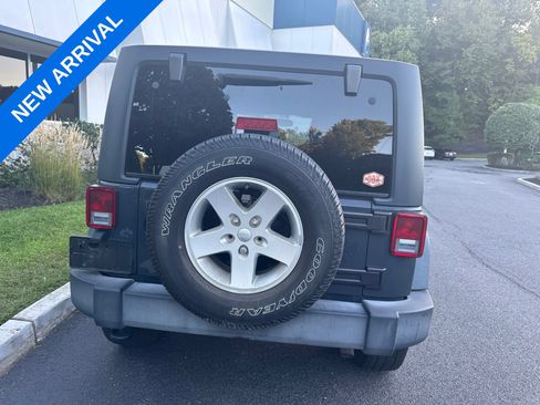 Used 2016 Jeep Wrangler Unlimited Sport w/ Quick Order Package 24S AWD/4WD image 3