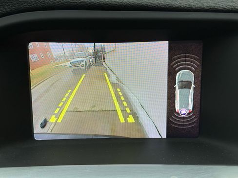 Used 2018 Volvo V60 T5 Cross Country w/ Convenience Package image 25