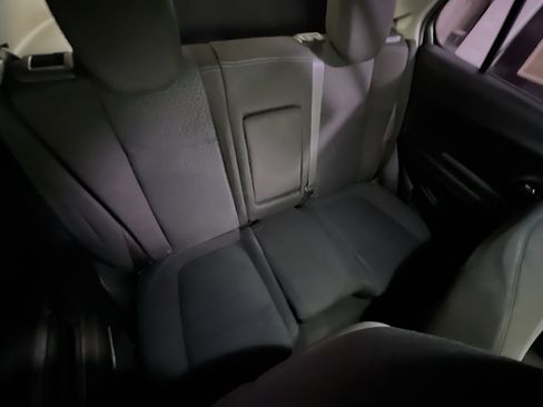 Used 2016 Chevrolet Trax LS image 32